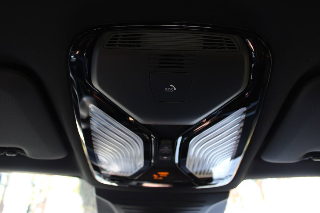 New 2026 BMW X5 M60i w/ Climate Comfort Package image 49