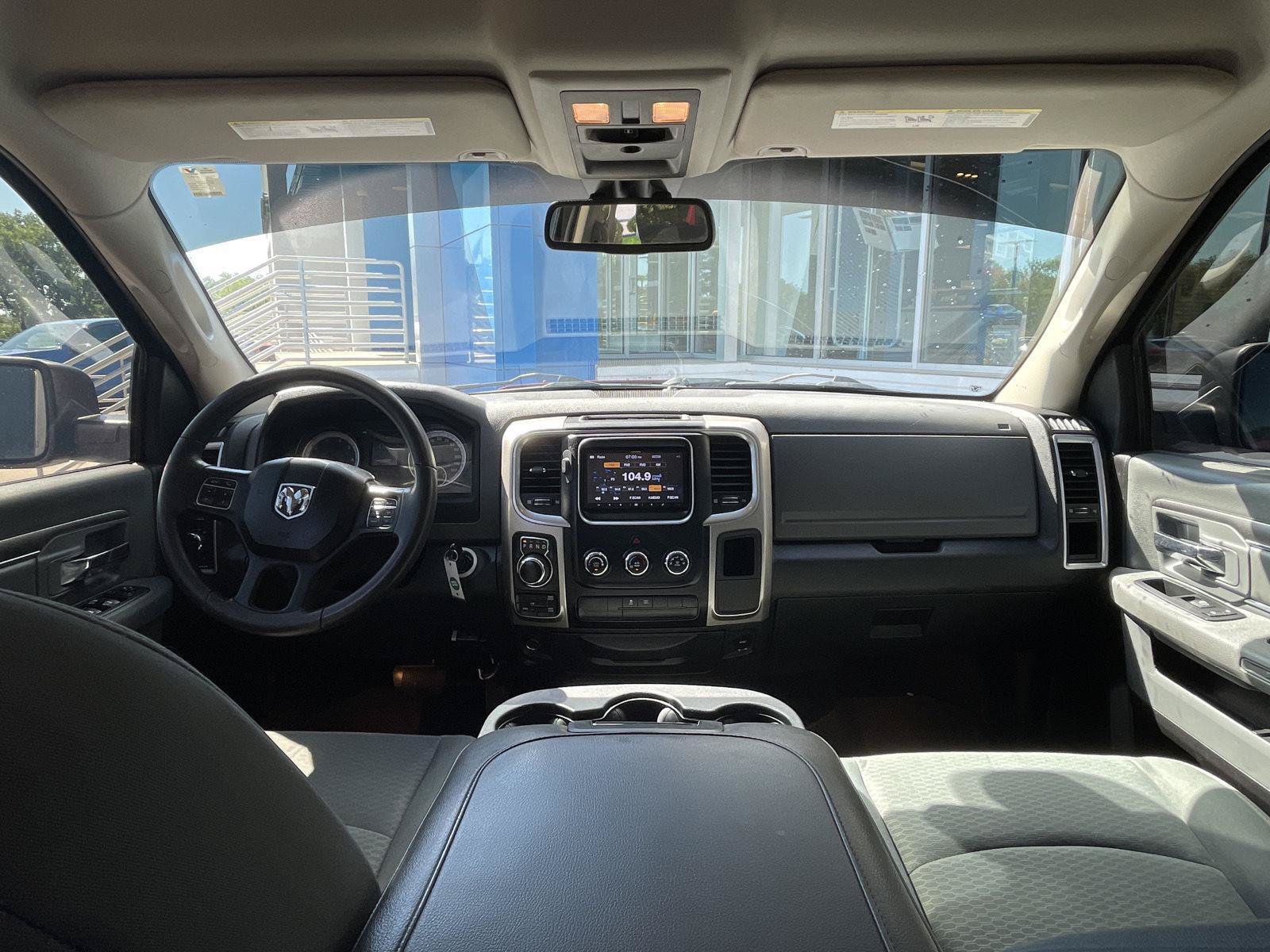 Used 2015 RAM 1500 Classic SLT AWD/4WD image 19