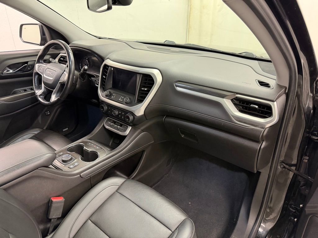 Used 2022 GMC Acadia SLT w/ Technology Package image 12