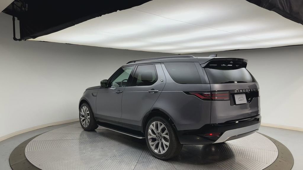 New 2026 Land Rover Discovery Limited Edition AWD/4WD image 4