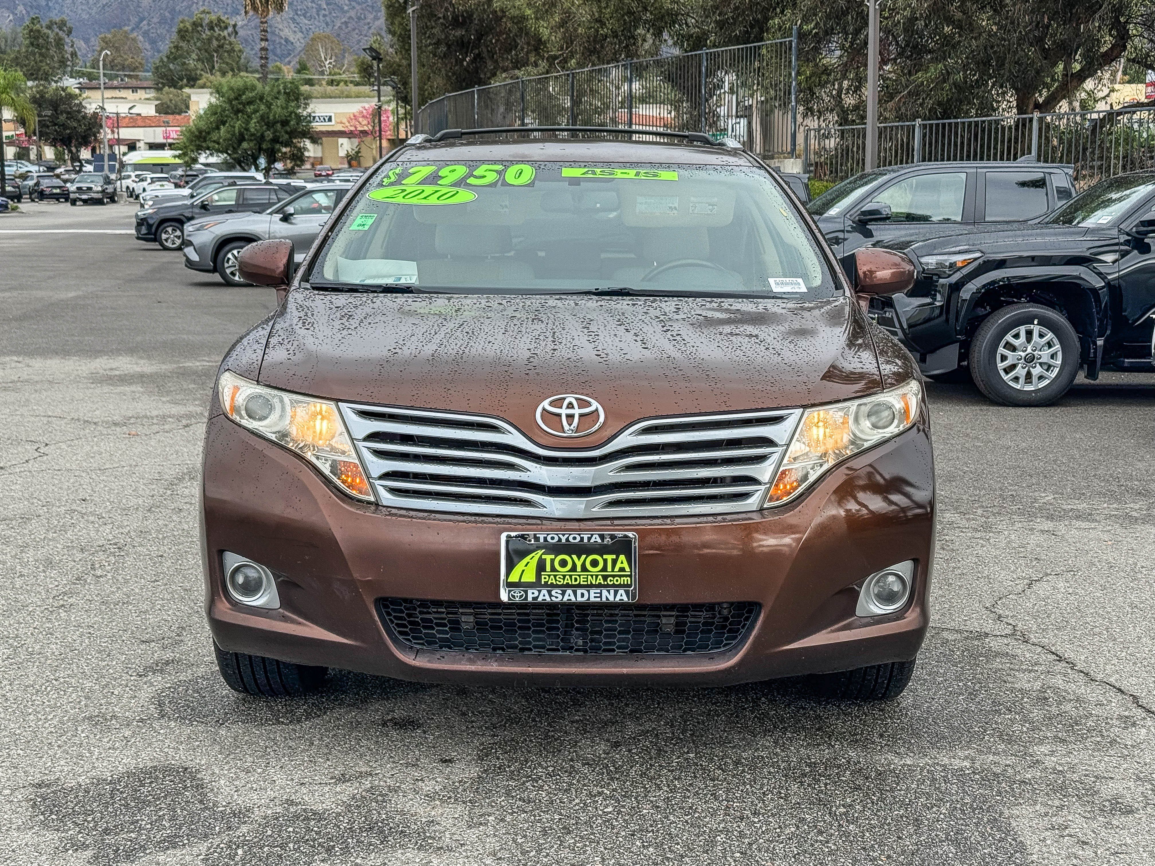 Used 2010 Toyota Venza FWD image 2