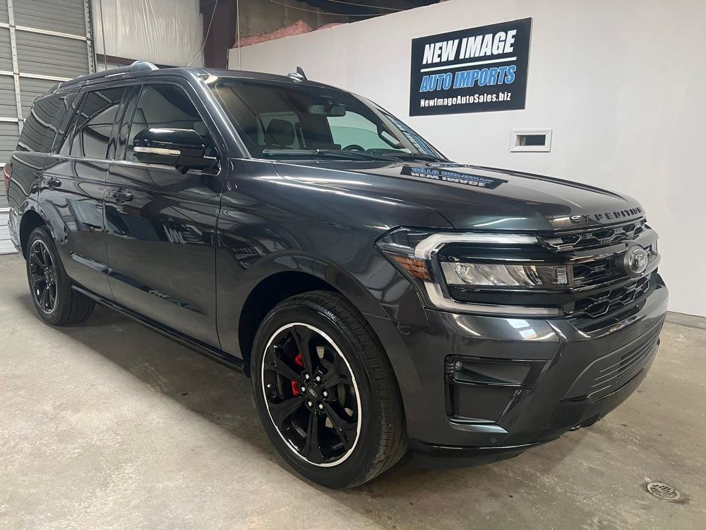 Used 2023 Ford Expedition Limited AWD/4WD image 6