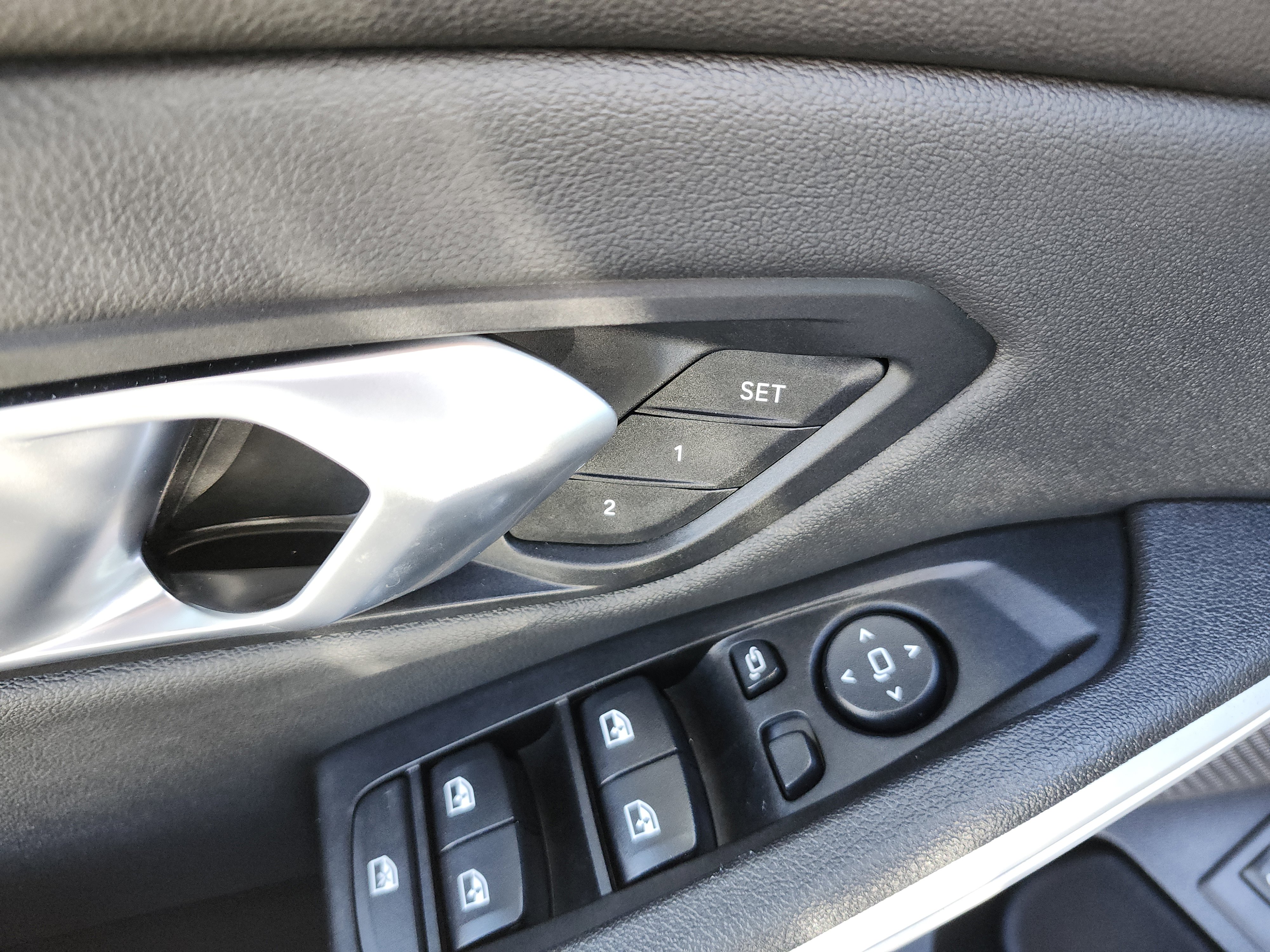 Used 2020 BMW 330i xDrive Sedan w/ Convenience Package image 29