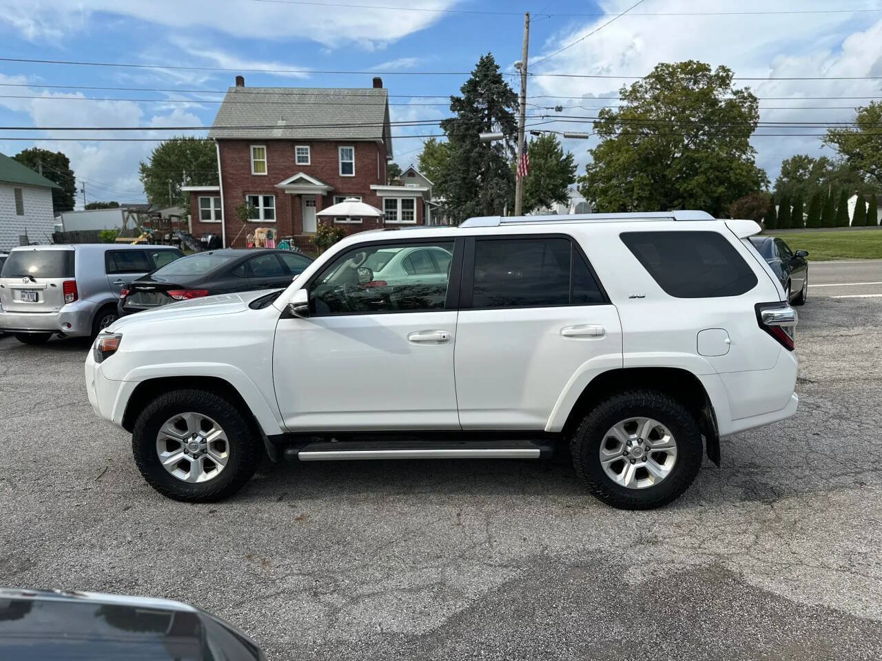 Used 2016 Toyota 4Runner SR5 Premium AWD/4WD image 5