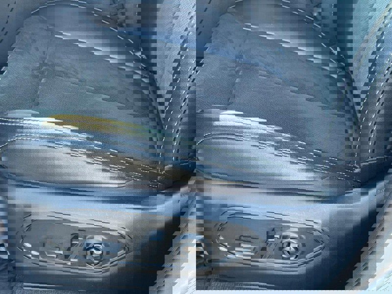 Used 2024 Jeep Grand Cherokee L Laredo AWD/4WD image 24