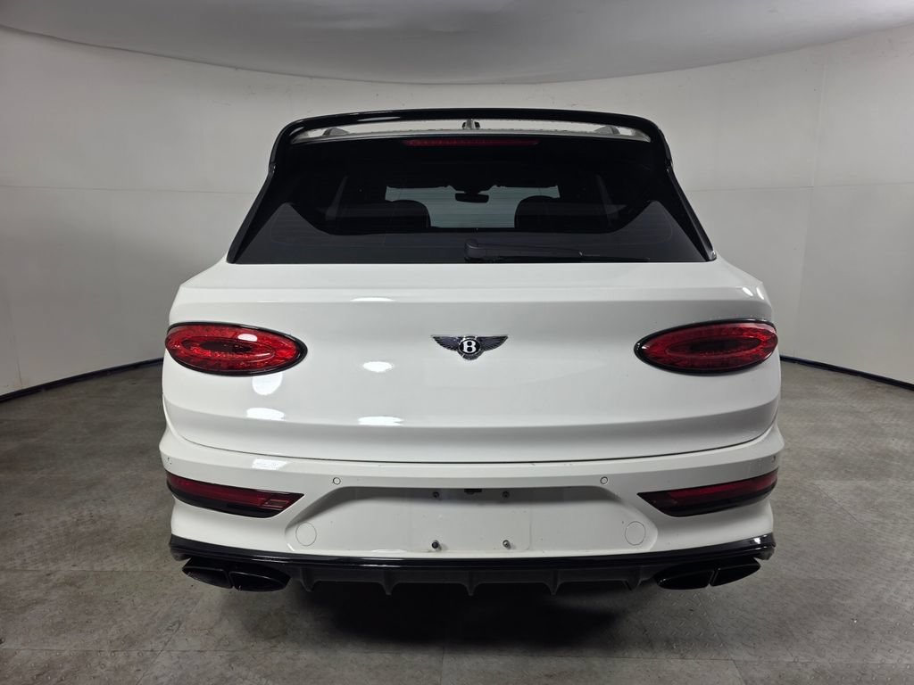 Used 2022 Bentley Bentayga AWD/4WD image 5