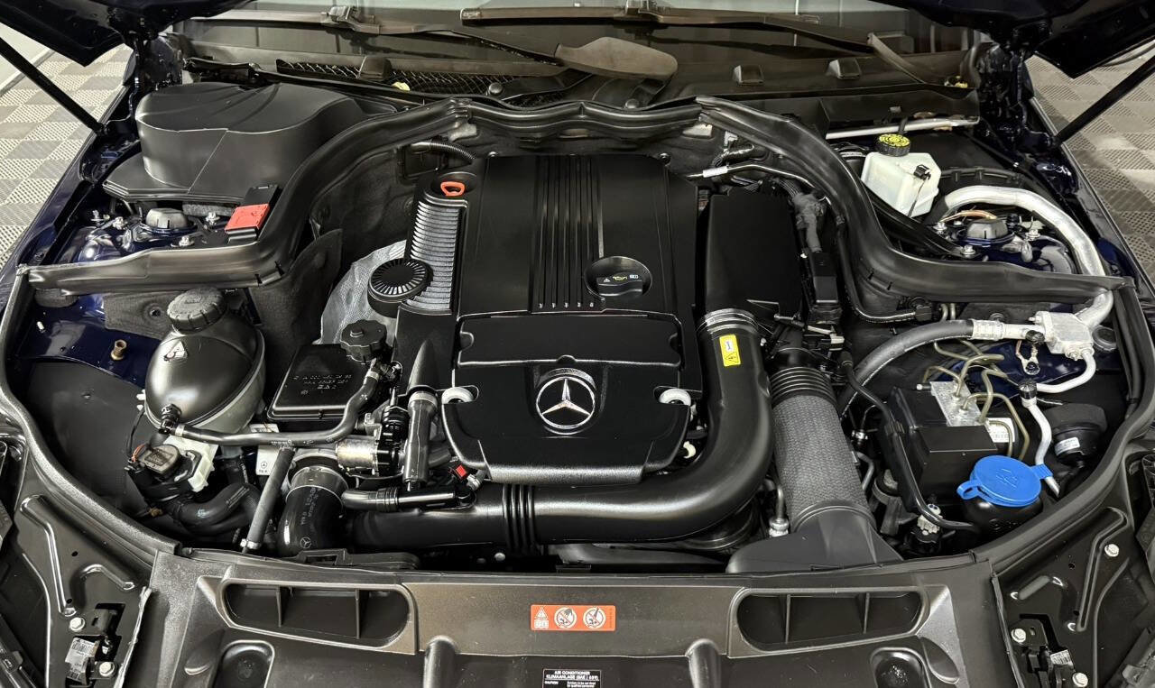 Used 2012 Mercedes-Benz C 250 Sedan image 24