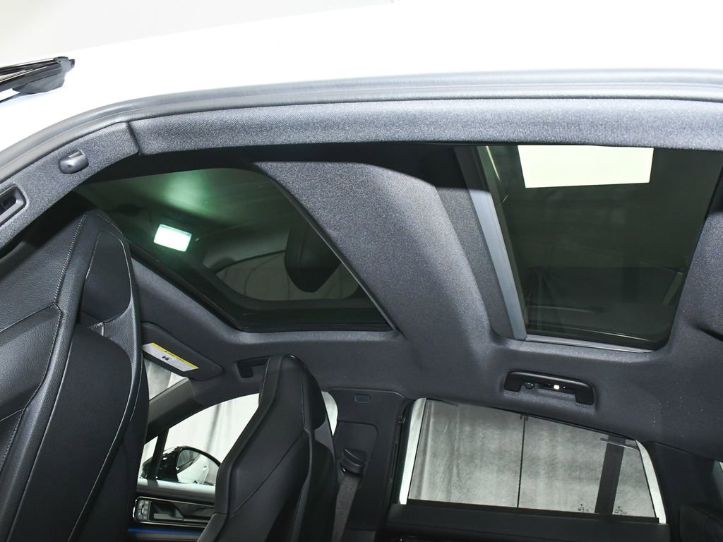 Used 2025 Porsche Panamera 4 image 52