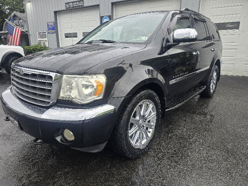 Used 2008 Chrysler Aspen Limited AWD/4WD image 1