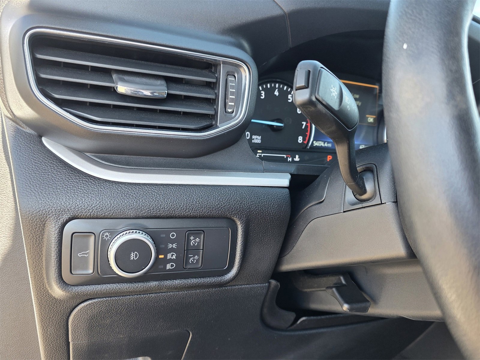 Used 2022 Ford Explorer XLT w/ Equipment Group 202A image 17