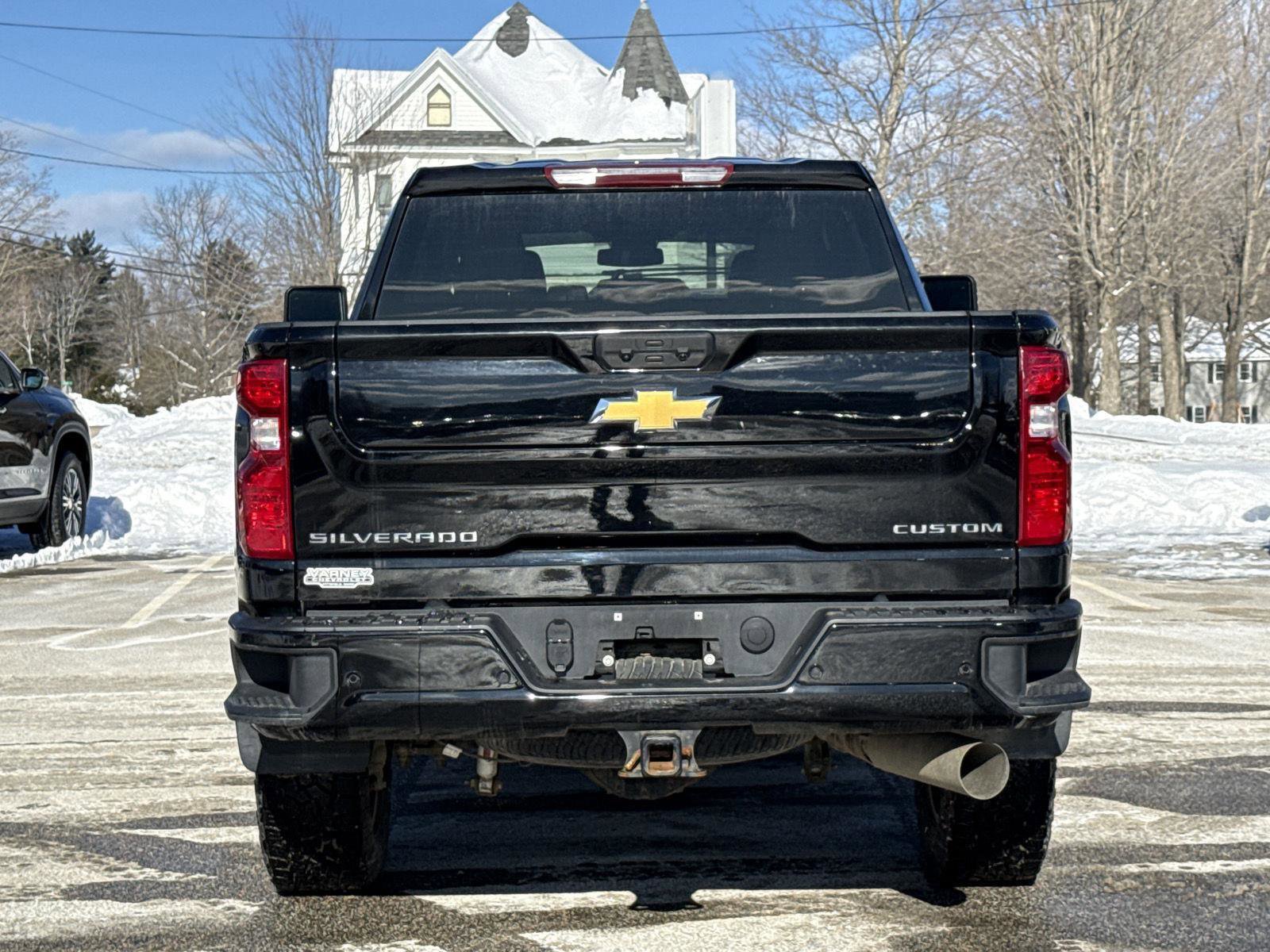 Used 2025 Chevrolet Silverado 2500 Custom w/ Custom Value Package AWD/4WD image 9