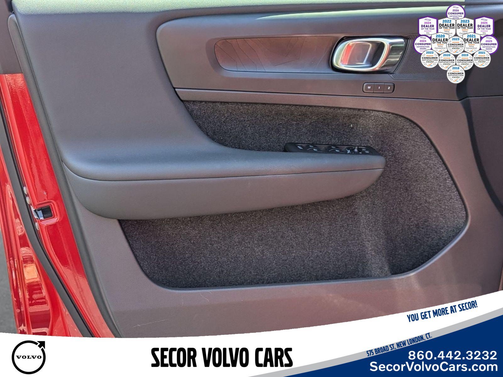 Used 2023 Volvo C40 P8 Recharge Plus w/ Climate Package AWD/4WD image 11
