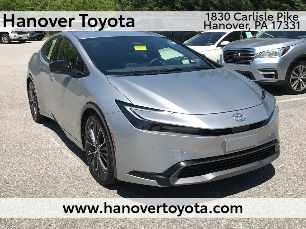 Used 2023 Toyota Prius XLE FWD image 1