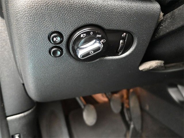 Used 2015 MINI Cooper S image 13