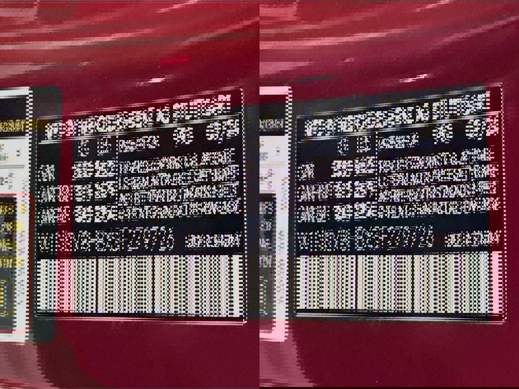 Used 2025 Mercedes-Benz GLC 43 AMG 4MATIC w/ Driver Assistance Package image 36