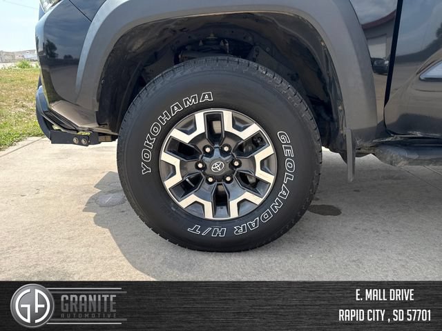 Used 2021 Toyota Tacoma TRD Off-Road AWD/4WD image 25