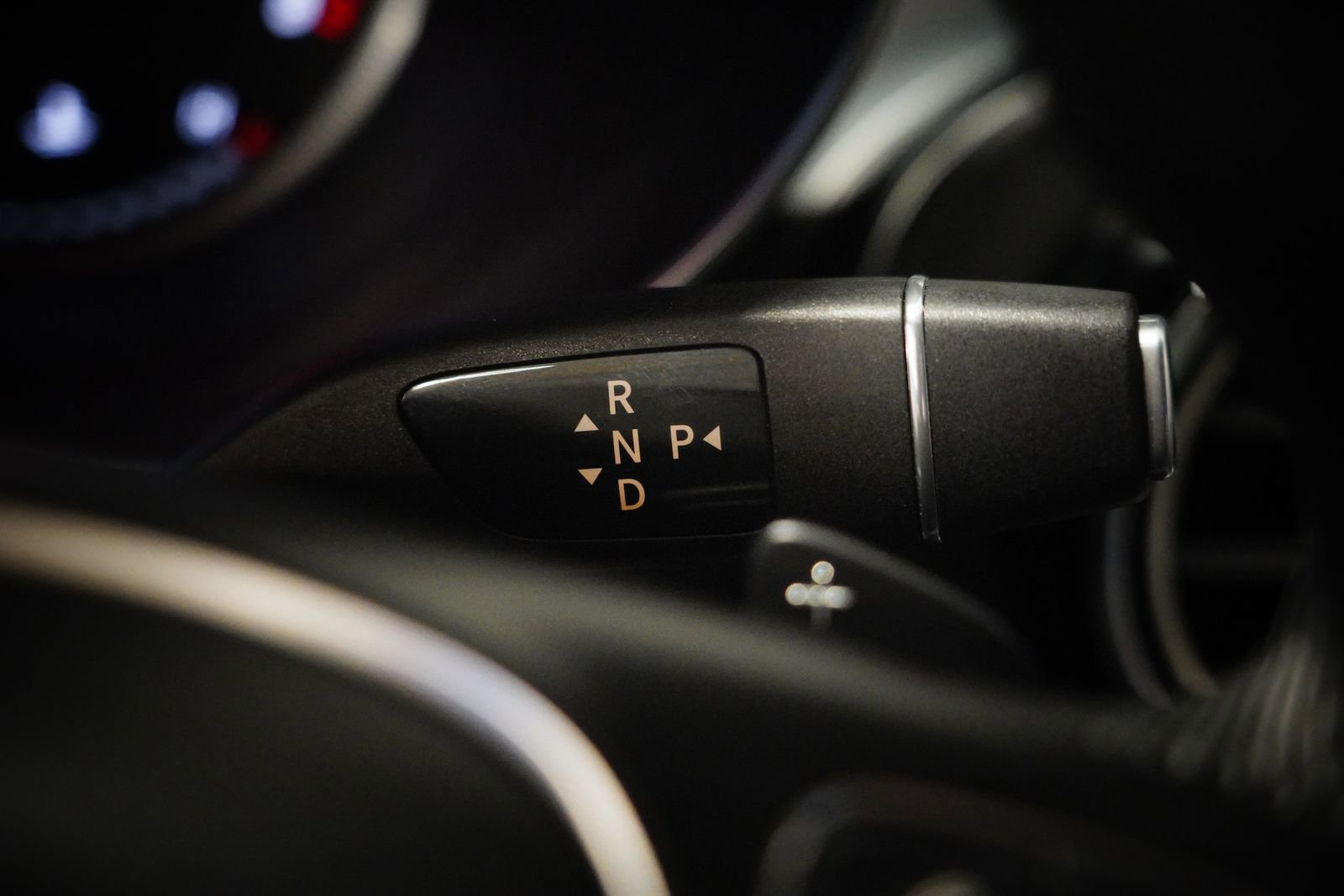 Used 2018 Mercedes-Benz GLC 300 4MATIC image 20