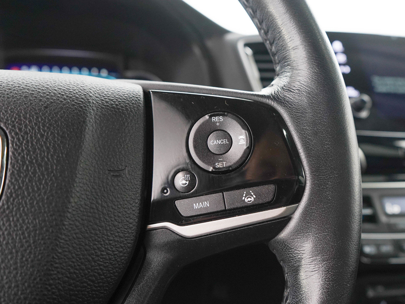 Used 2019 Honda Pilot Touring image 32