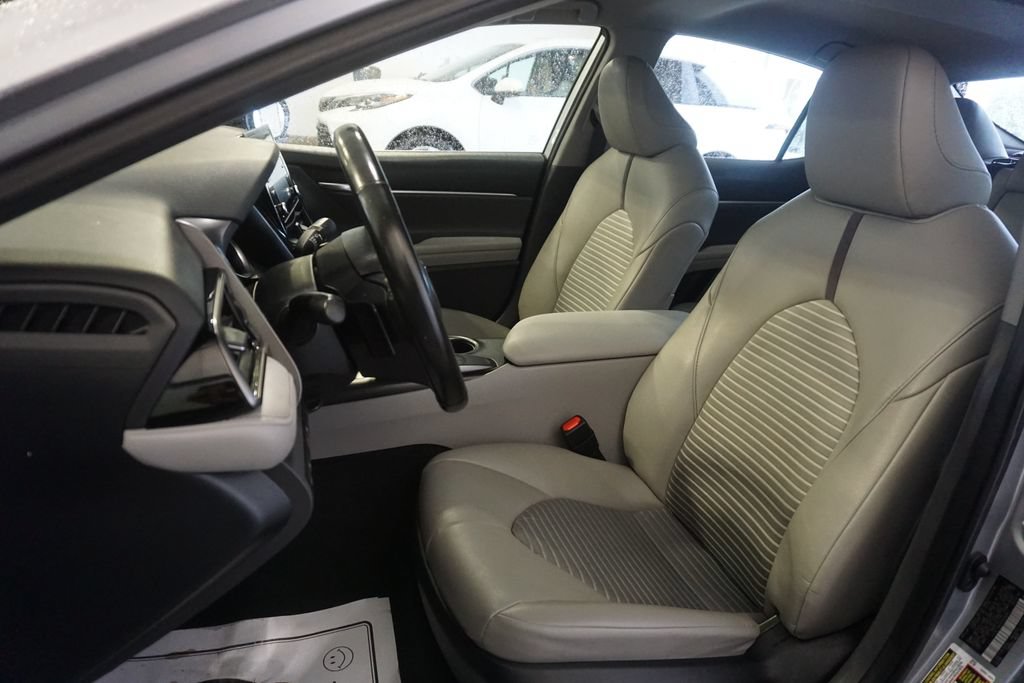 Certified 2024 Toyota Camry SE FWD image 17
