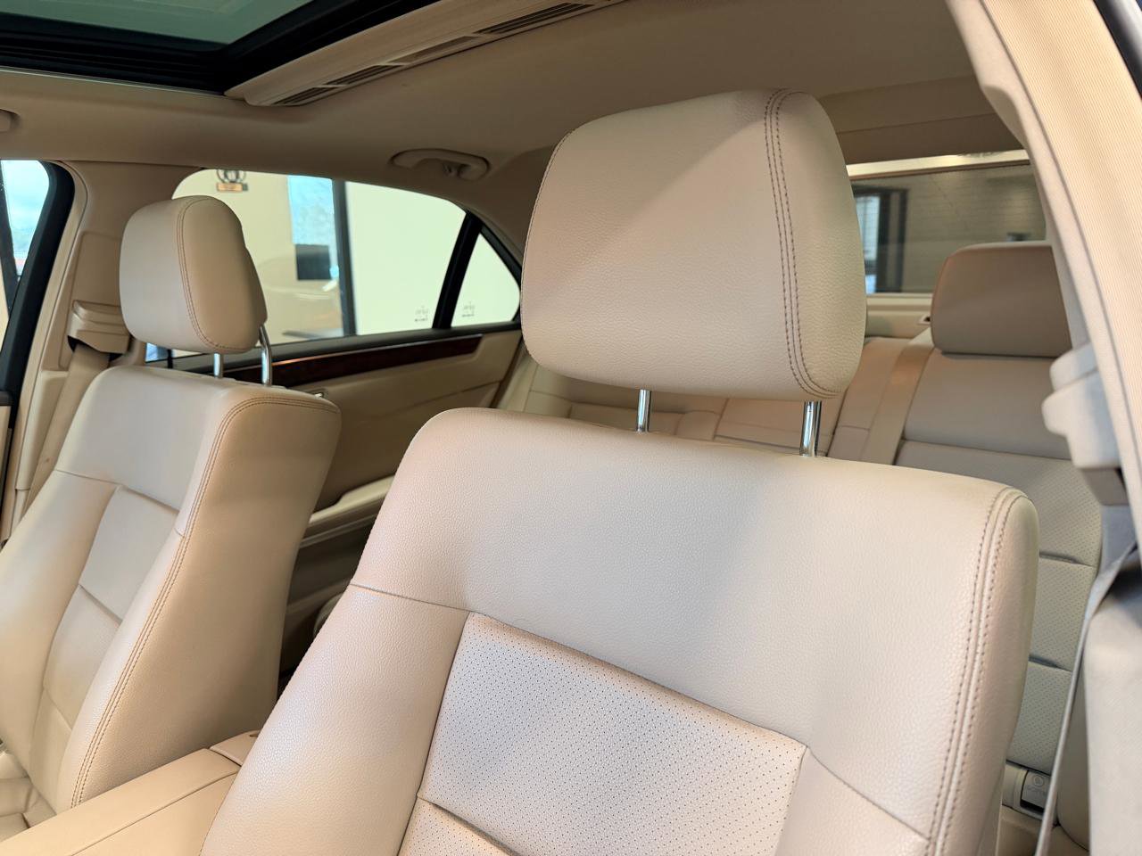 Used 2014 Mercedes-Benz E 350 E350 Sedan image 17