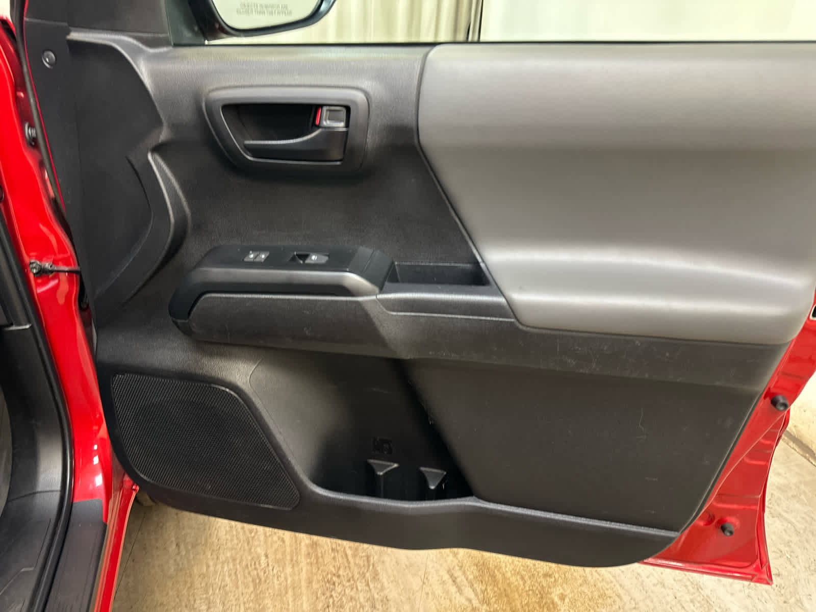 Used 2023 Toyota Tacoma SR AWD/4WD image 26