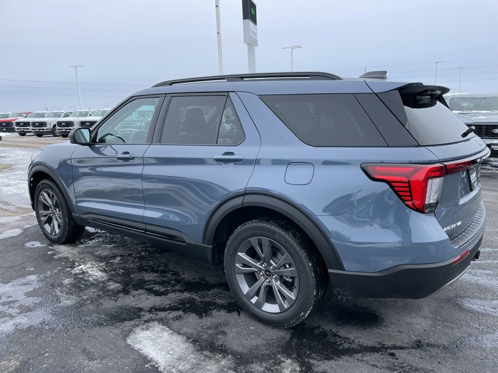 New 2026 Ford Explorer Active image 5