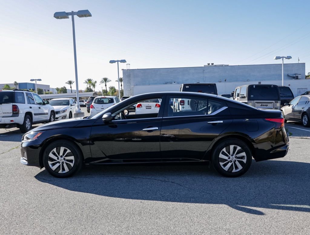 Used 2025 Nissan Altima 2.5 S image 7