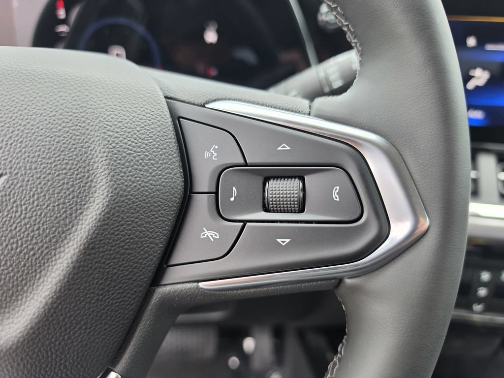 New 2026 Chevrolet Trax ACTIV w/ Driver Confidence Package FWD image 34