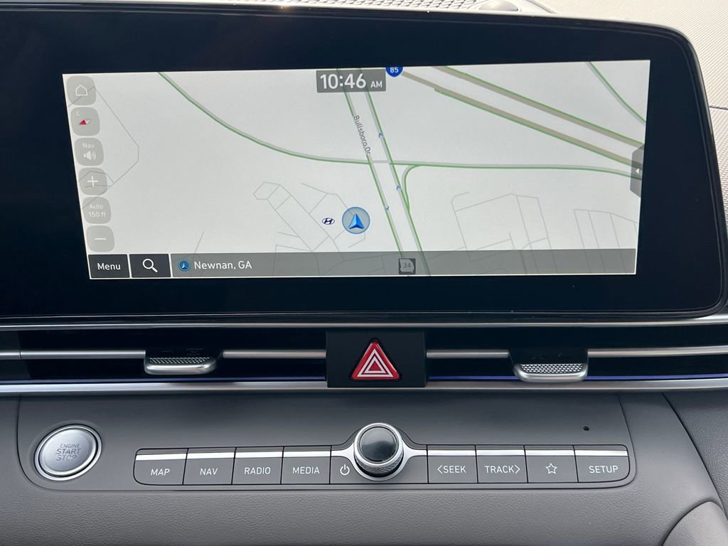 Certified 2025 Hyundai Elantra SEL FWD image 28