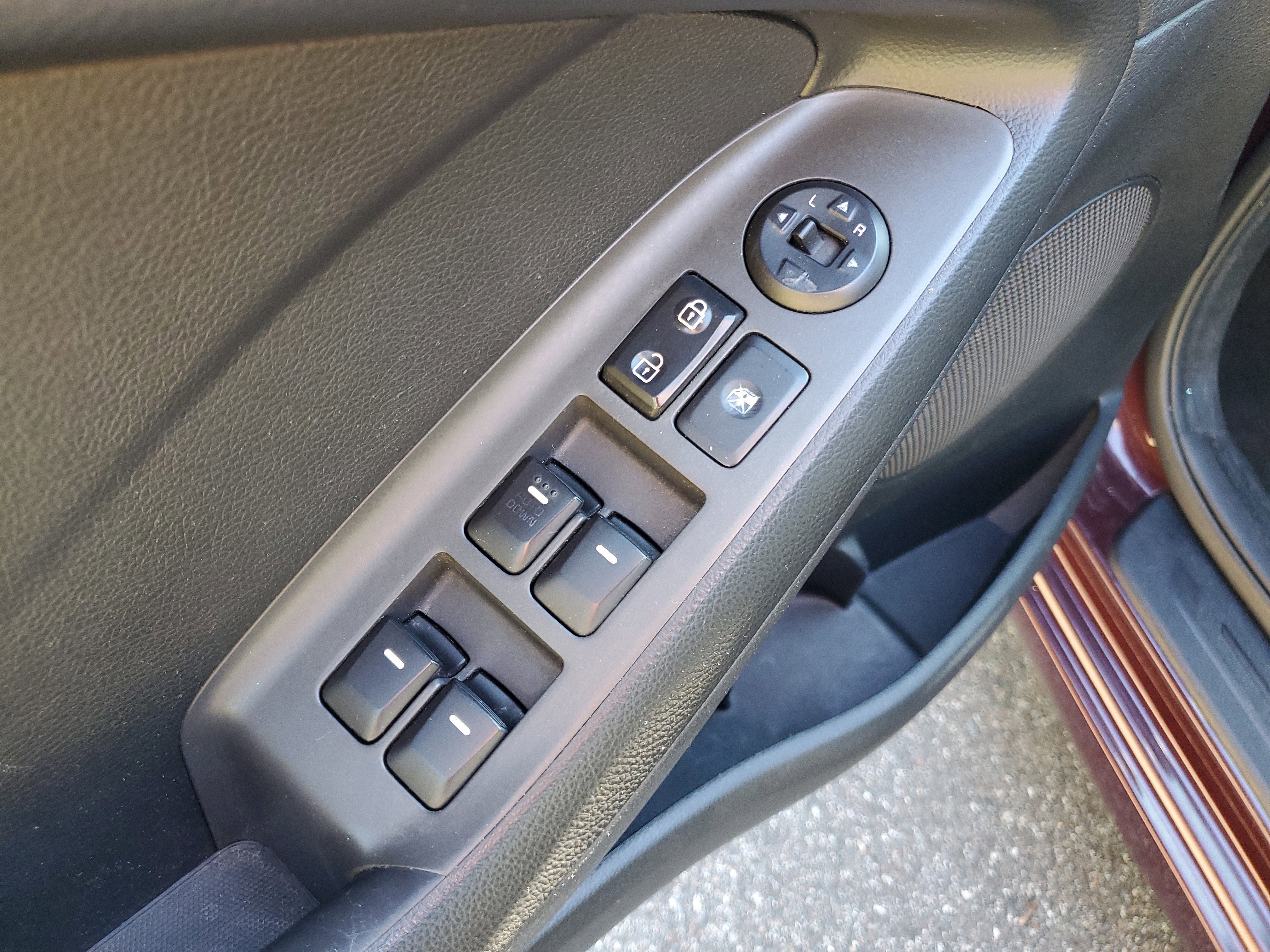 Used 2017 Kia Forte LX image 19