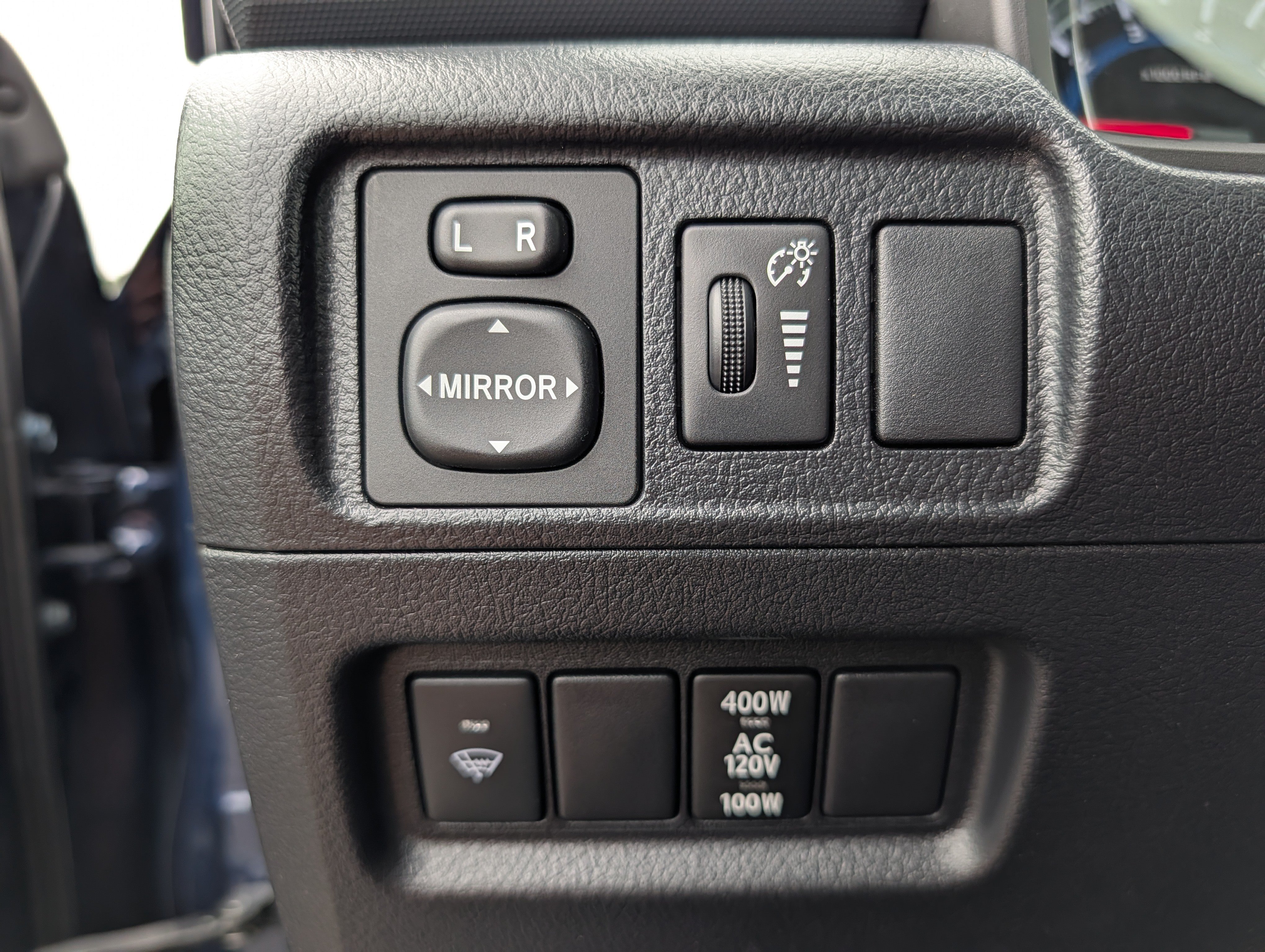 Certified 2019 Toyota 4Runner SR5 Premium AWD/4WD image 28