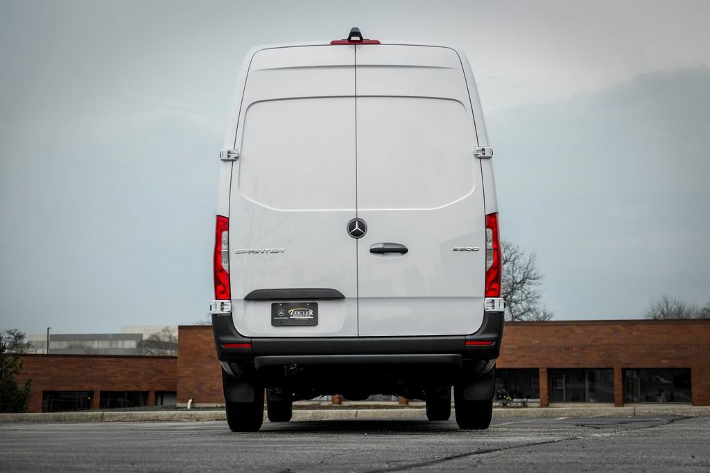 Used 2026 Mercedes-Benz Sprinter 2500 image 8