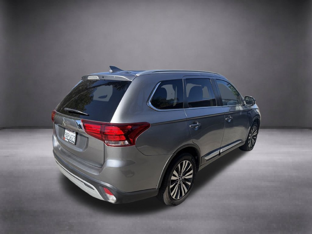 Used 2020 Mitsubishi Outlander SE FWD image 17
