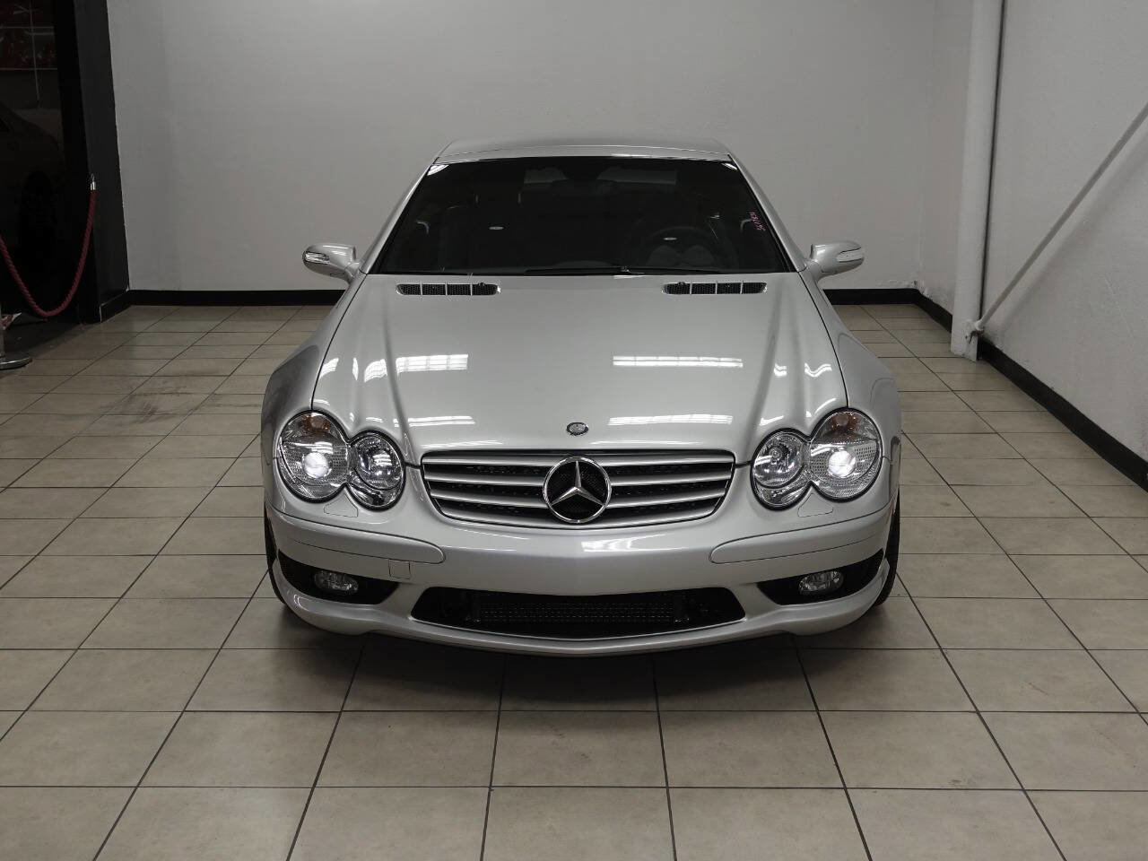 Used 2004 Mercedes-Benz SL 55 AMG SL 55 AMG 2dr Convertible image 3