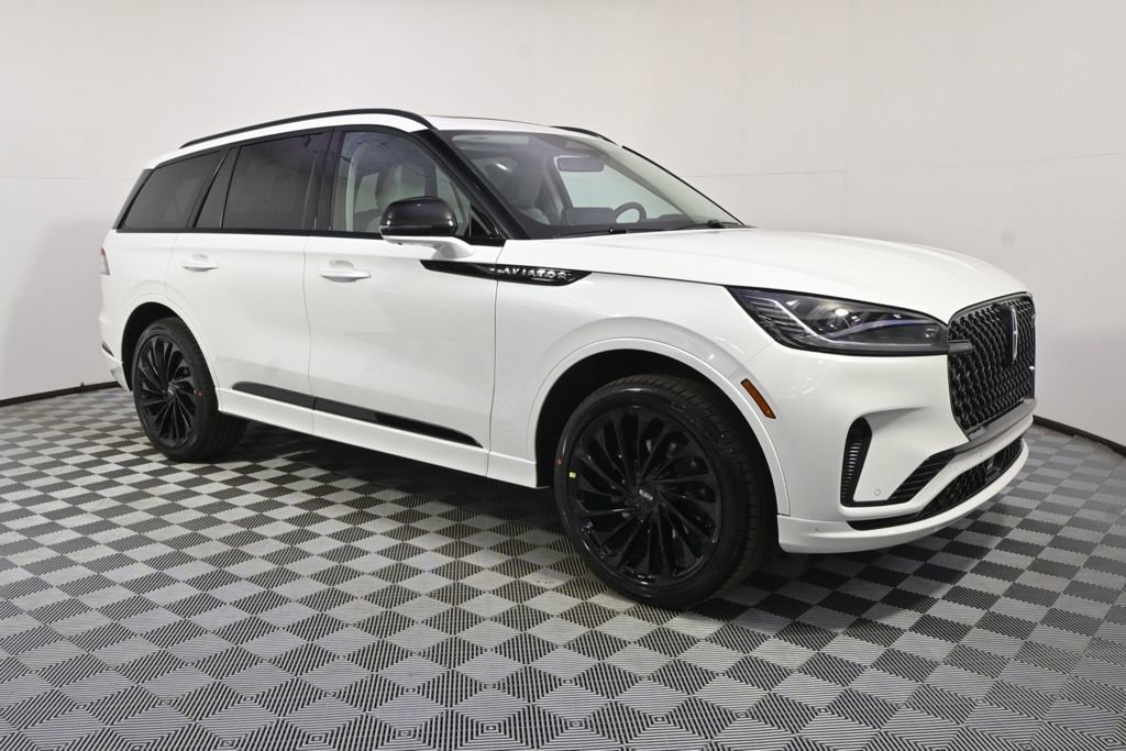 New 2026 Lincoln Aviator Reserve image 8