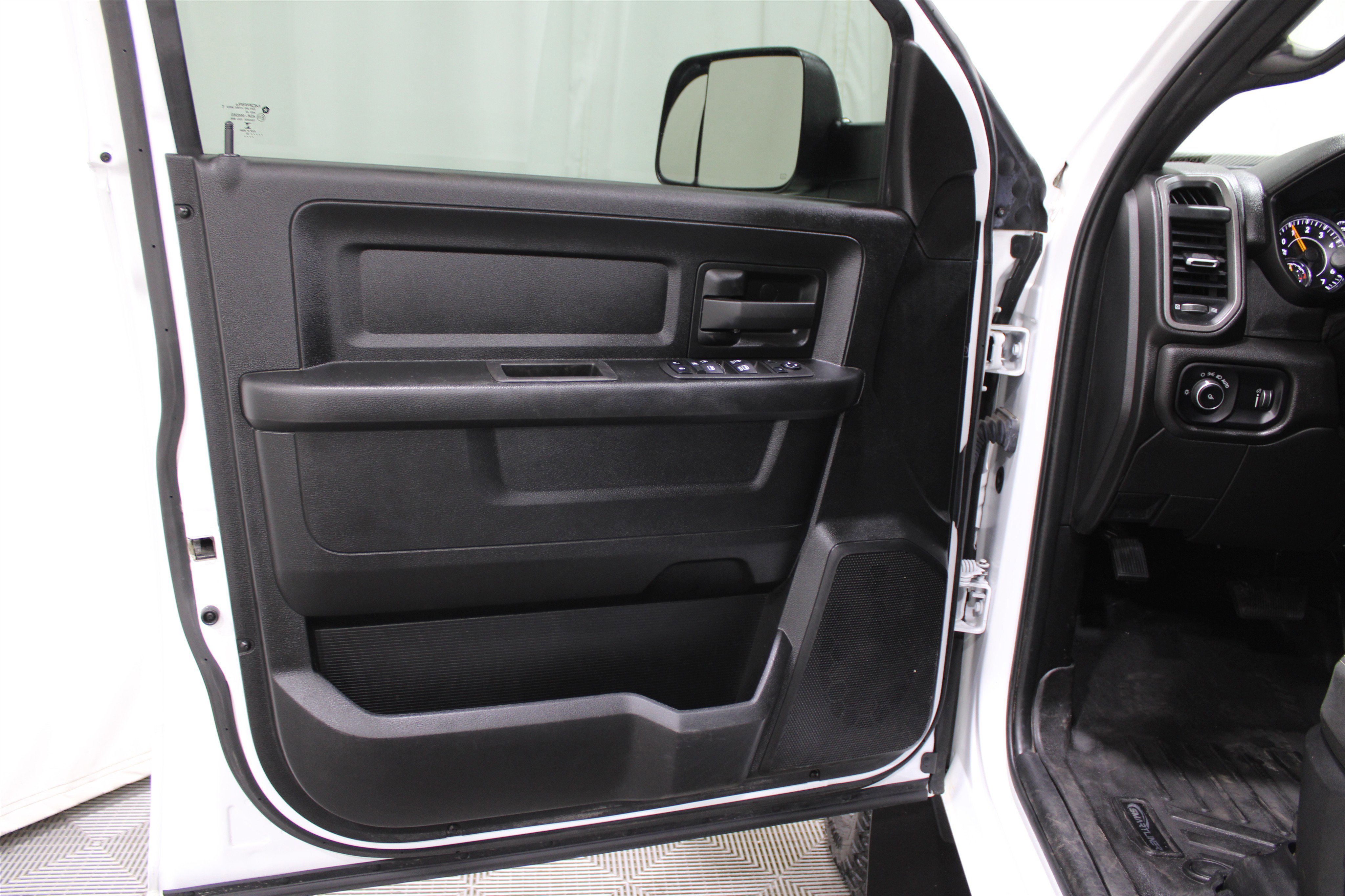 Used 2022 RAM 2500 Tradesman image 6