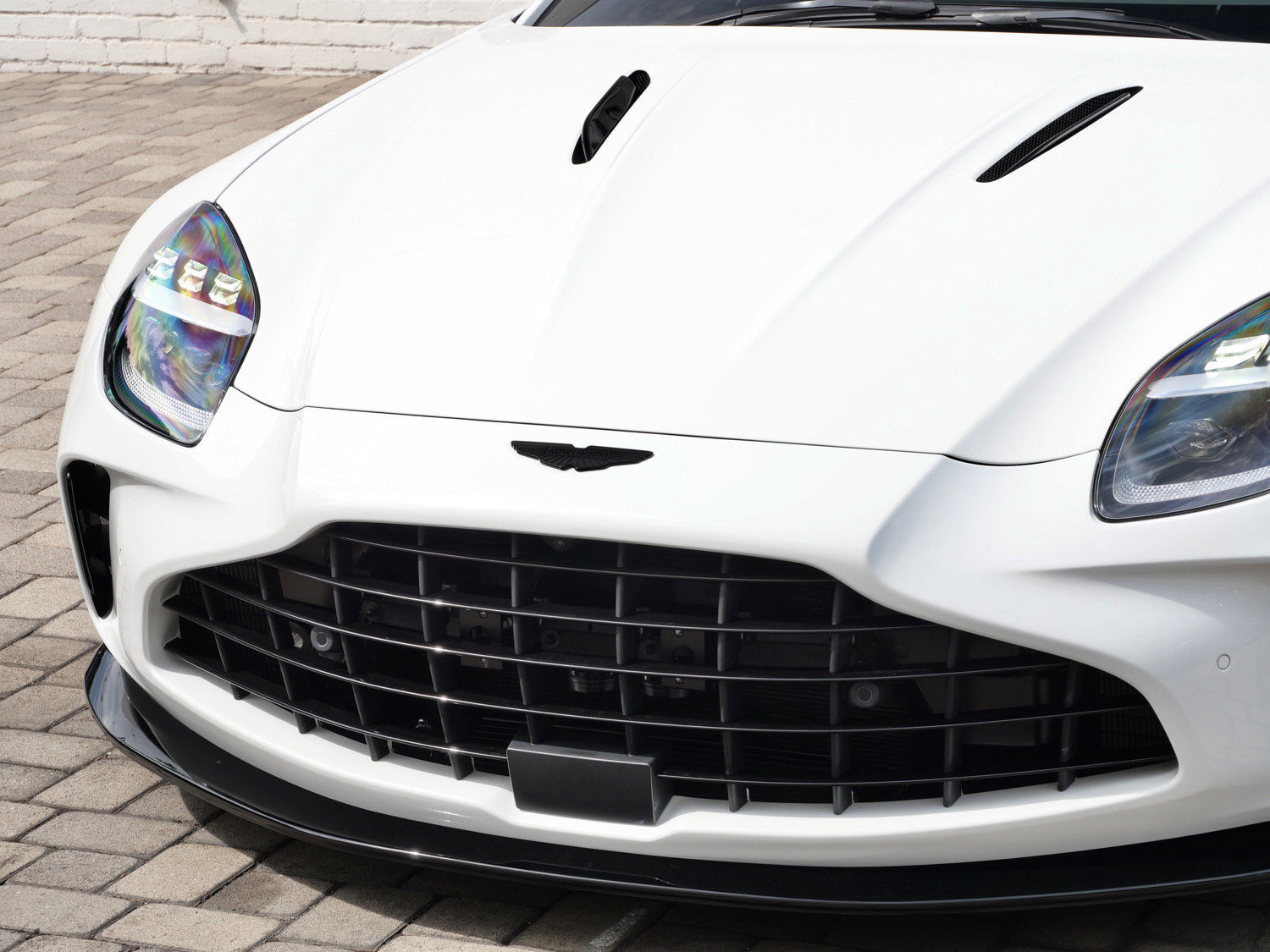 New 2026 Aston Martin V8 Vantage S RWD image 15