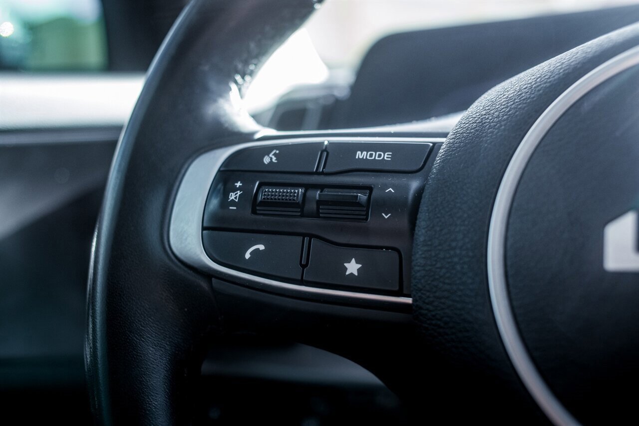 Used 2024 Kia Sportage EX image 20