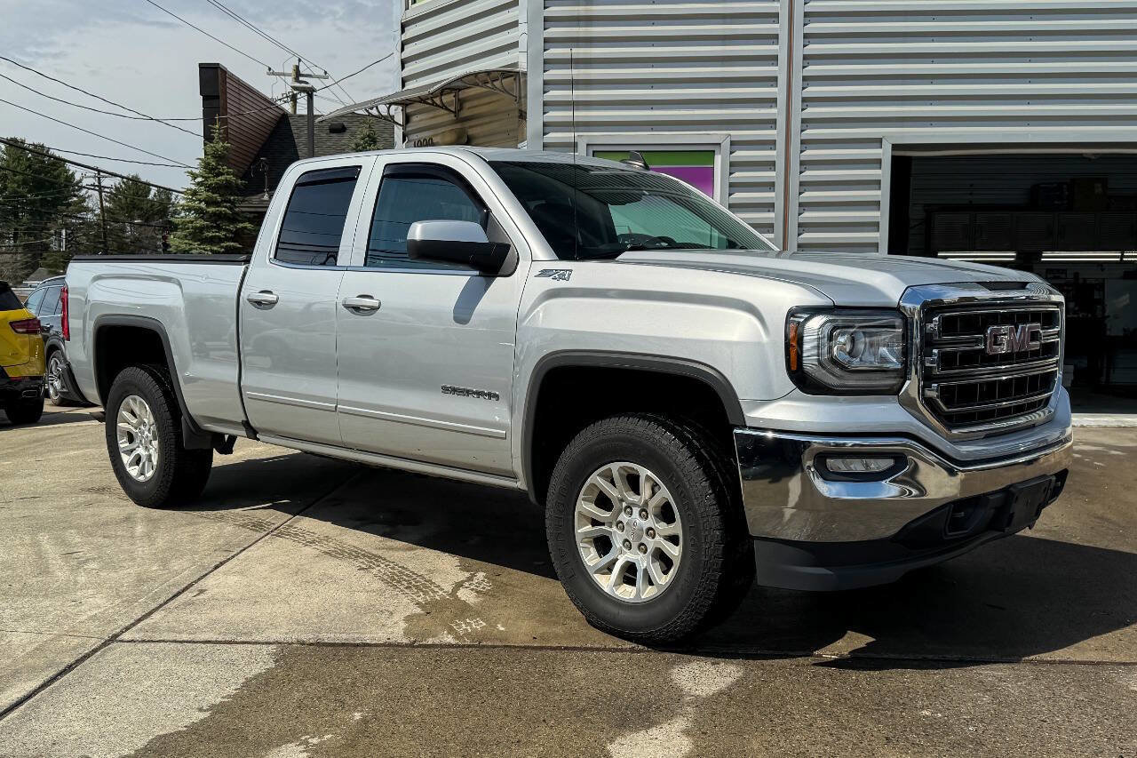 Used 2017 GMC Sierra 1500 SLE w/ SLE Value Package image 2