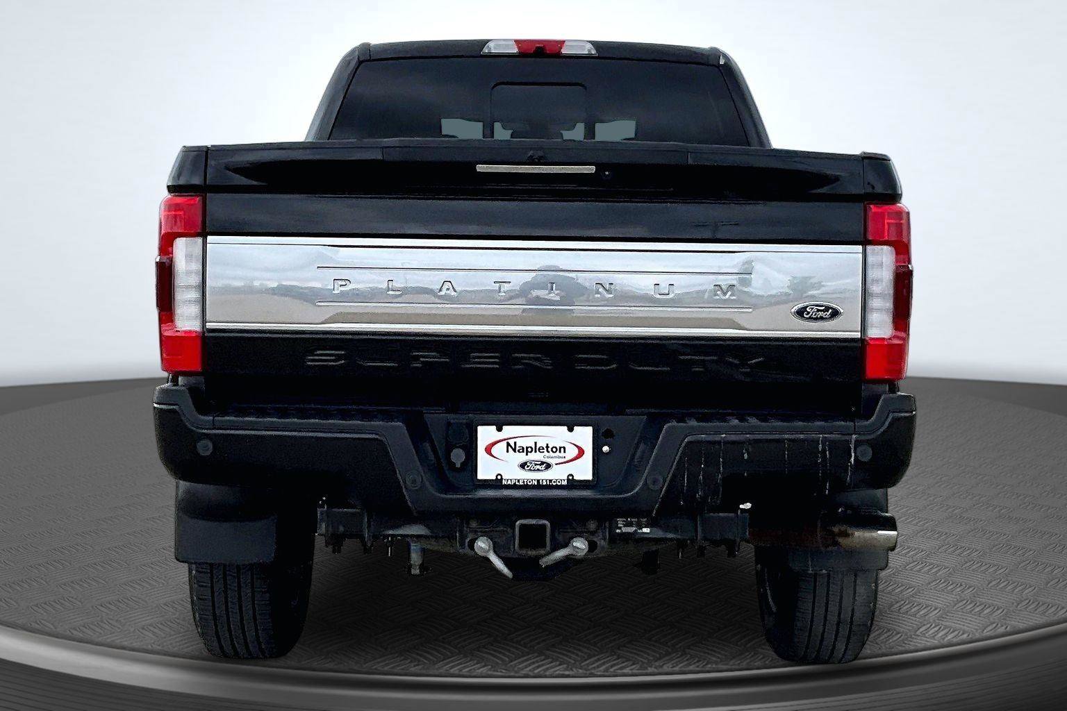 Used 2018 Ford F350 Platinum w/ Platinum Ultimate Package AWD/4WD image 4