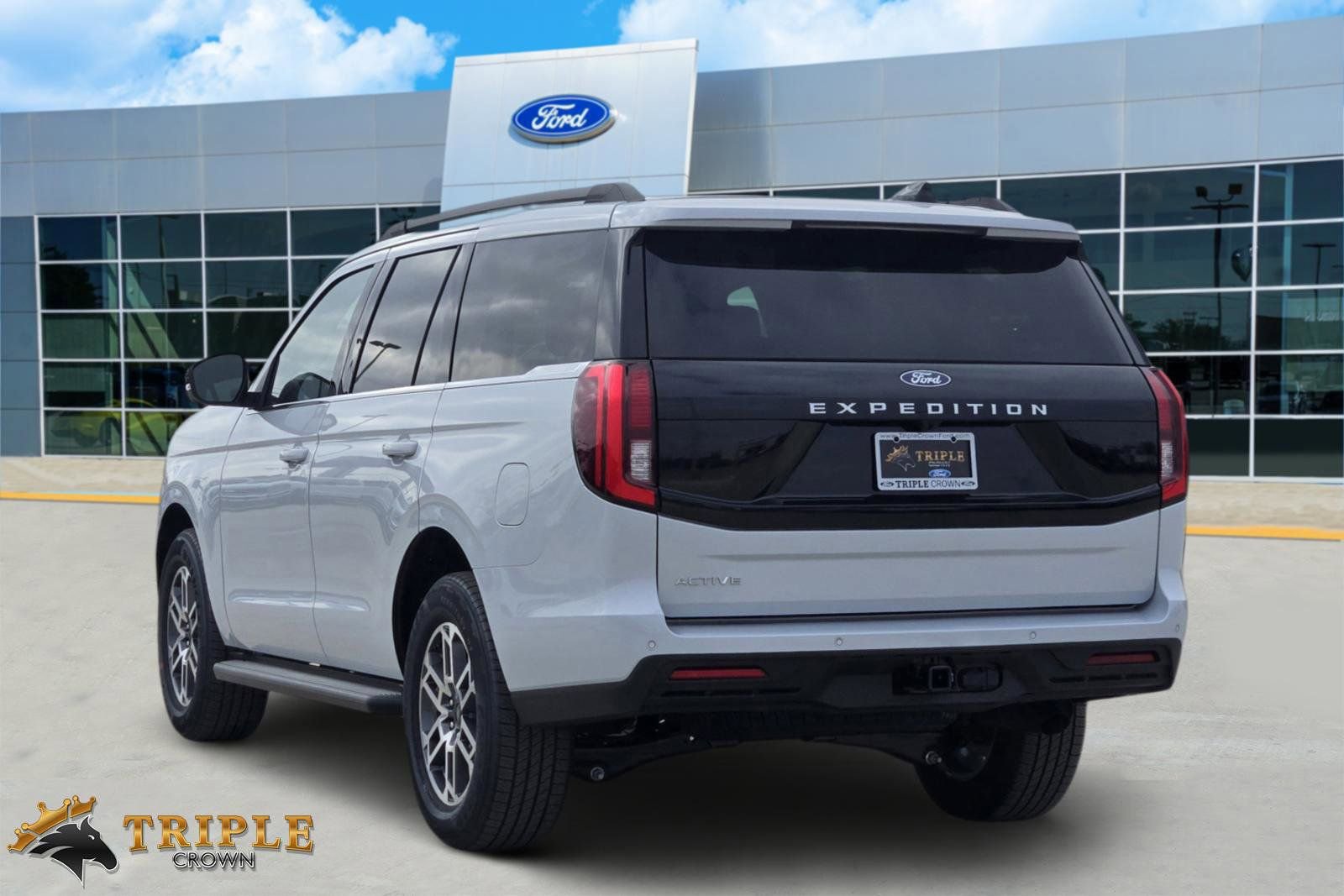 New 2026 Ford Expedition Active RWD image 4