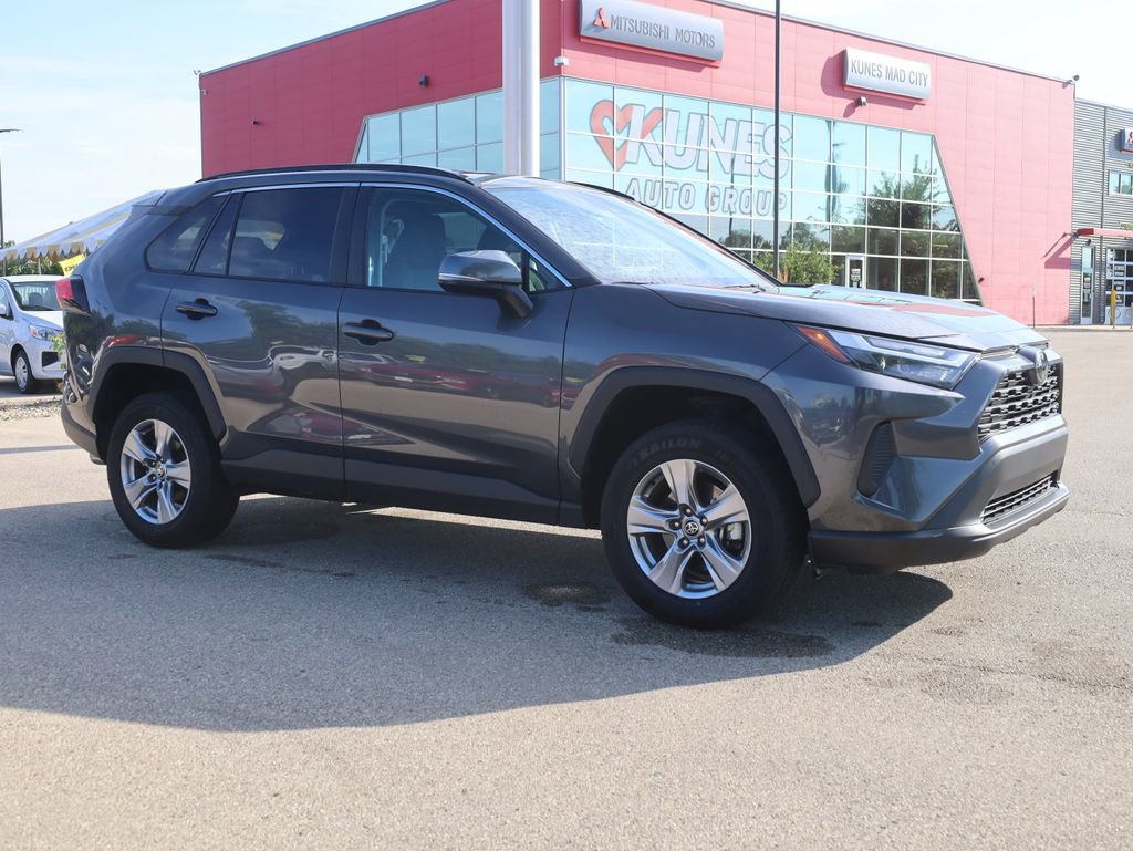 Used 2024 Toyota RAV4 XLE image 2