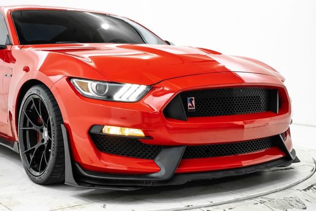 Used 2016 Ford Mustang Shelby GT350 w/ Technology Package RWD image 17