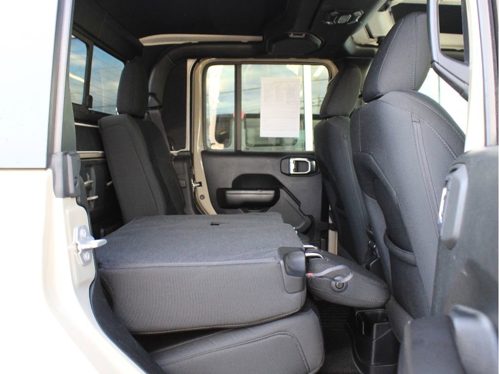 Used 2020 Jeep Gladiator Sport w/ Quick Order Package 24S image 27