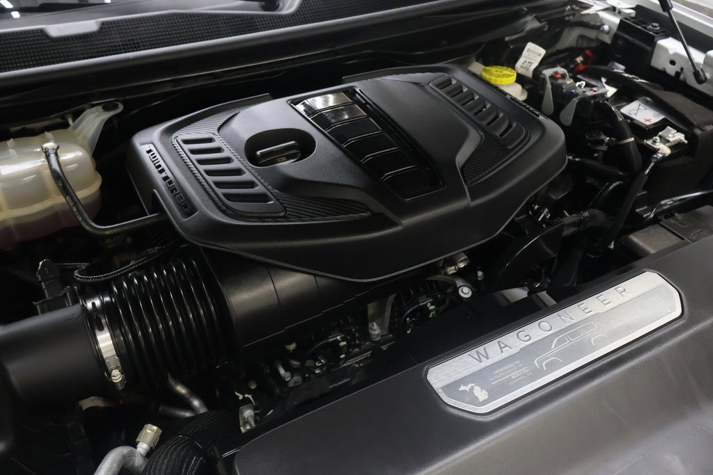 Used 2024 Jeep Wagoneer Series II w/ Flexible Seating Group image 29