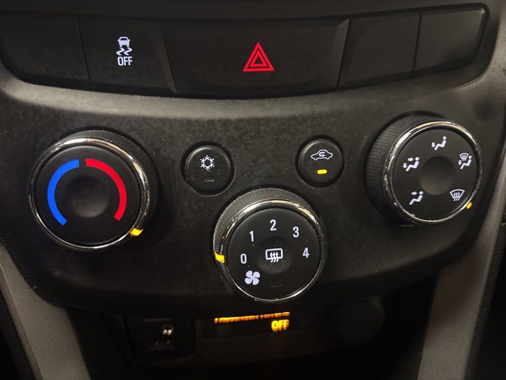 Used 2022 Chevrolet Trax LS w/ Tint and Cruise Package image 12