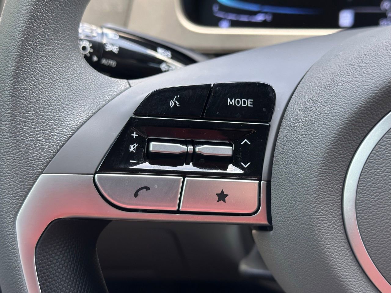 Certified 2026 Hyundai Elantra SE FWD image 30