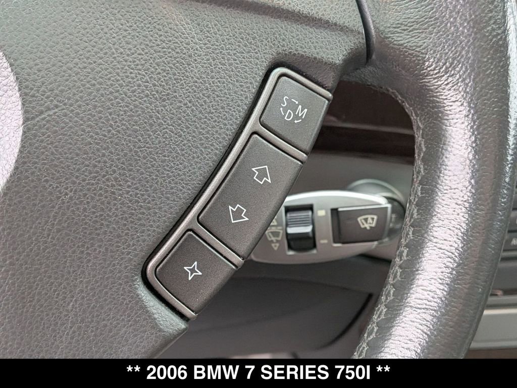 Used 2006 BMW 750i image 20