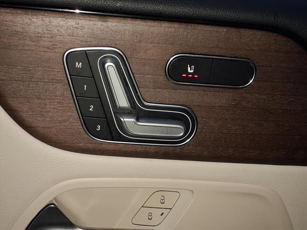 Used 2020 Mercedes-Benz GLB 250 4MATIC image 20