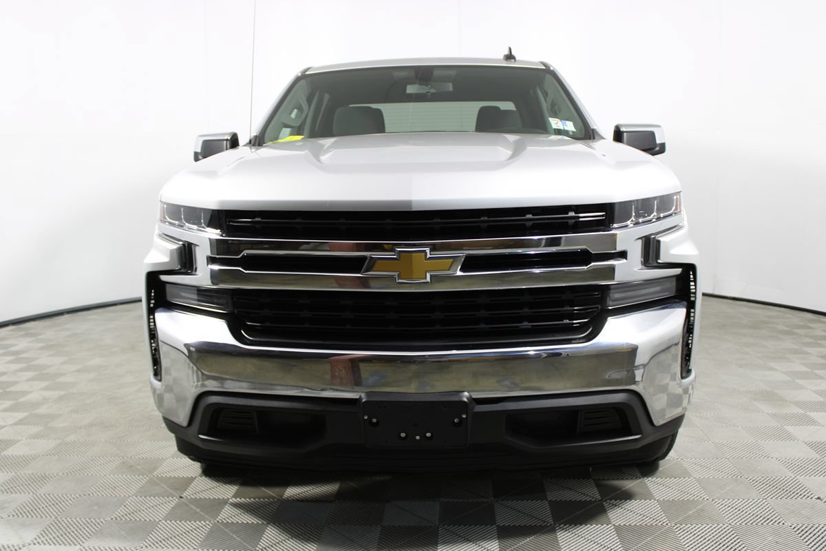 Used 2022 Chevrolet Silverado 1500 LT w/ LPO, Dark Essentials Package RWD image 2